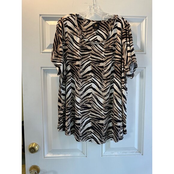 JM Collection Women's Short Sleeve Round Neck Blouse Size 3X - Picture 4 of 16